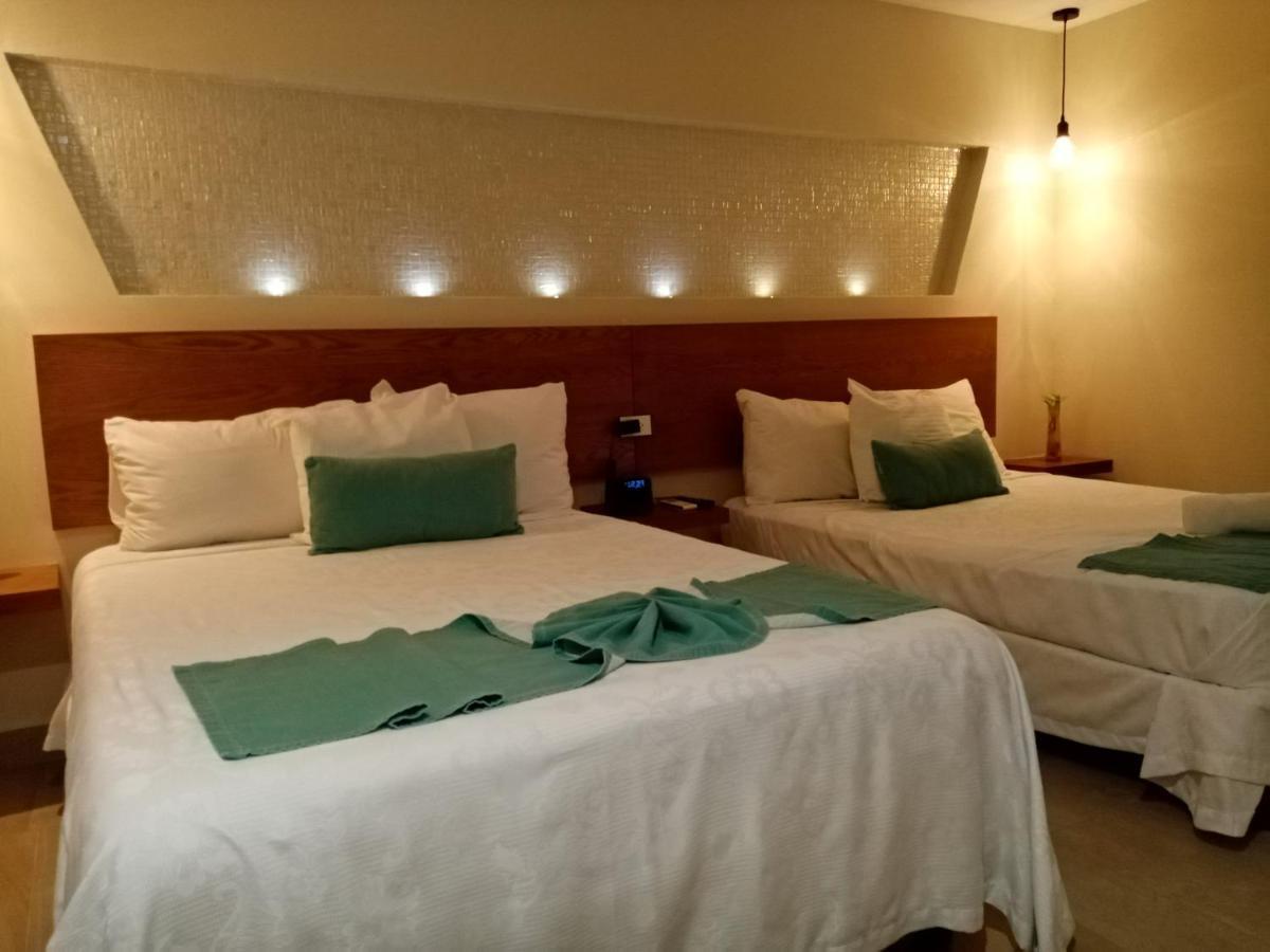 Brisas 10 Beachside Suites Канкун Екстер'єр фото