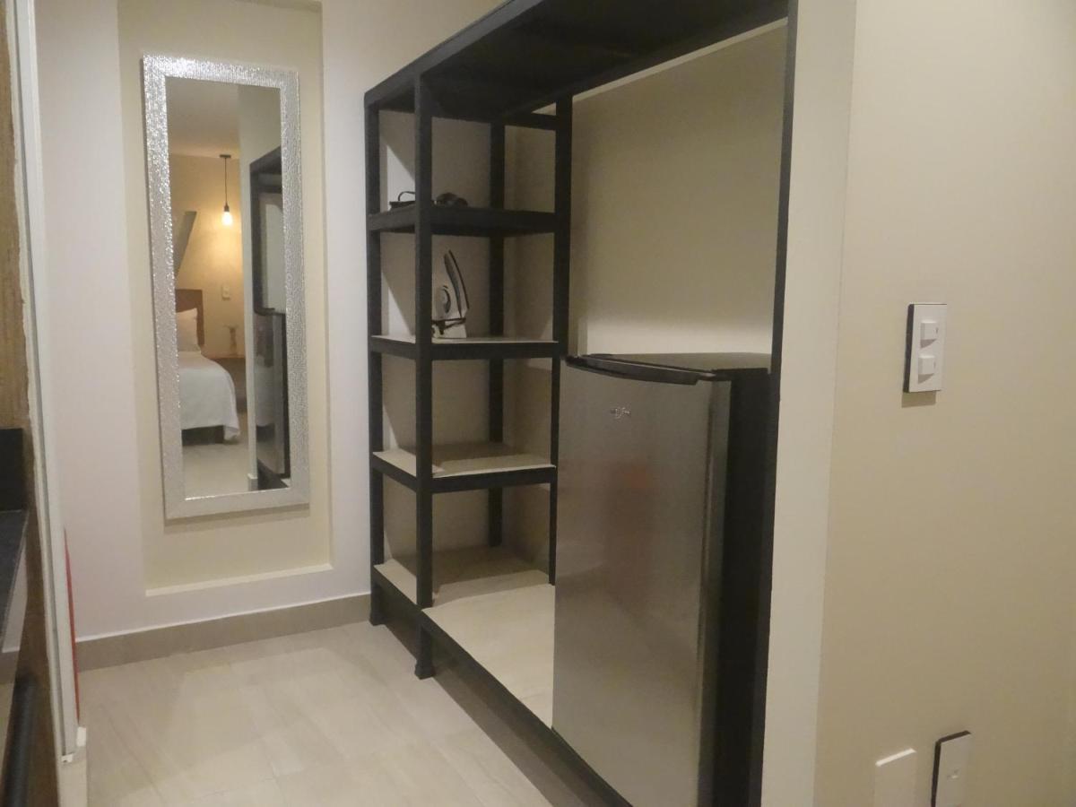 Brisas 10 Beachside Suites Канкун Екстер'єр фото